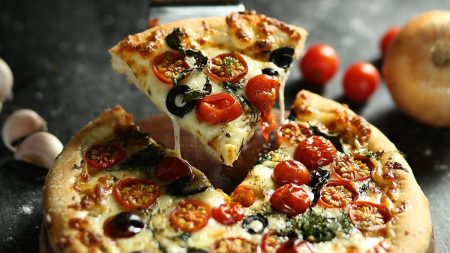 057069600 1539761066 Pizza 2589575 1920