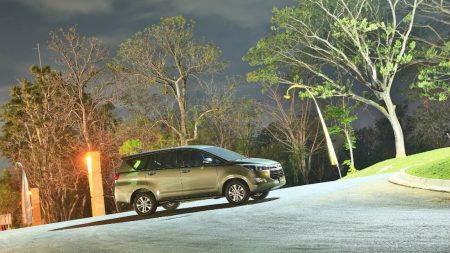 Toyota Kijang 2026 Luncur, Pilih Varian Terbaik untuk Keluarga Indonesia 59dc094dd0cae Toyota Kijang Innova 1265 711