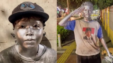 Michael Octavian, Manusia Silver yang Viral Dibayar Rp80 Ribu Per Hari Jadi Model Catwalk 6539e74e1a09a Manusia Silver Di Jakarta 1265 711