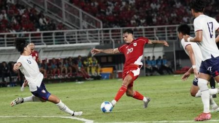 Rumor Transfer Persija: Kode Rahasia Shayne Pattynama, Tanda-Tanda Bek Timnas Mendekat Aa1lzotg