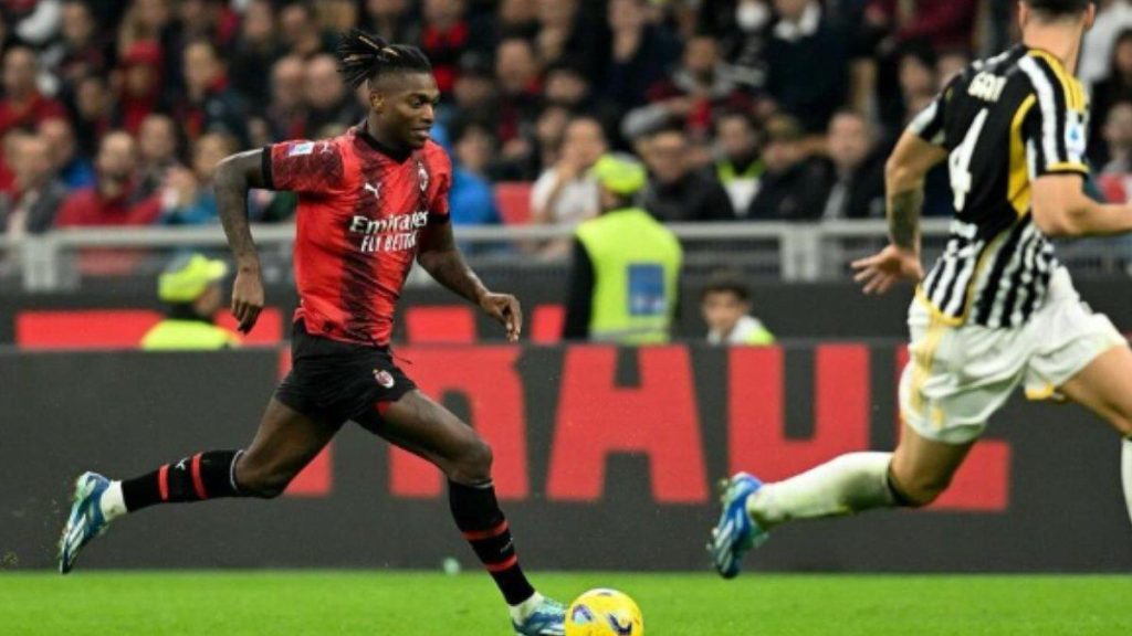 Pemain AC Milan yang bawa tim ke puncak klasemen Serie A 2025/2026 Aa1tub5j
