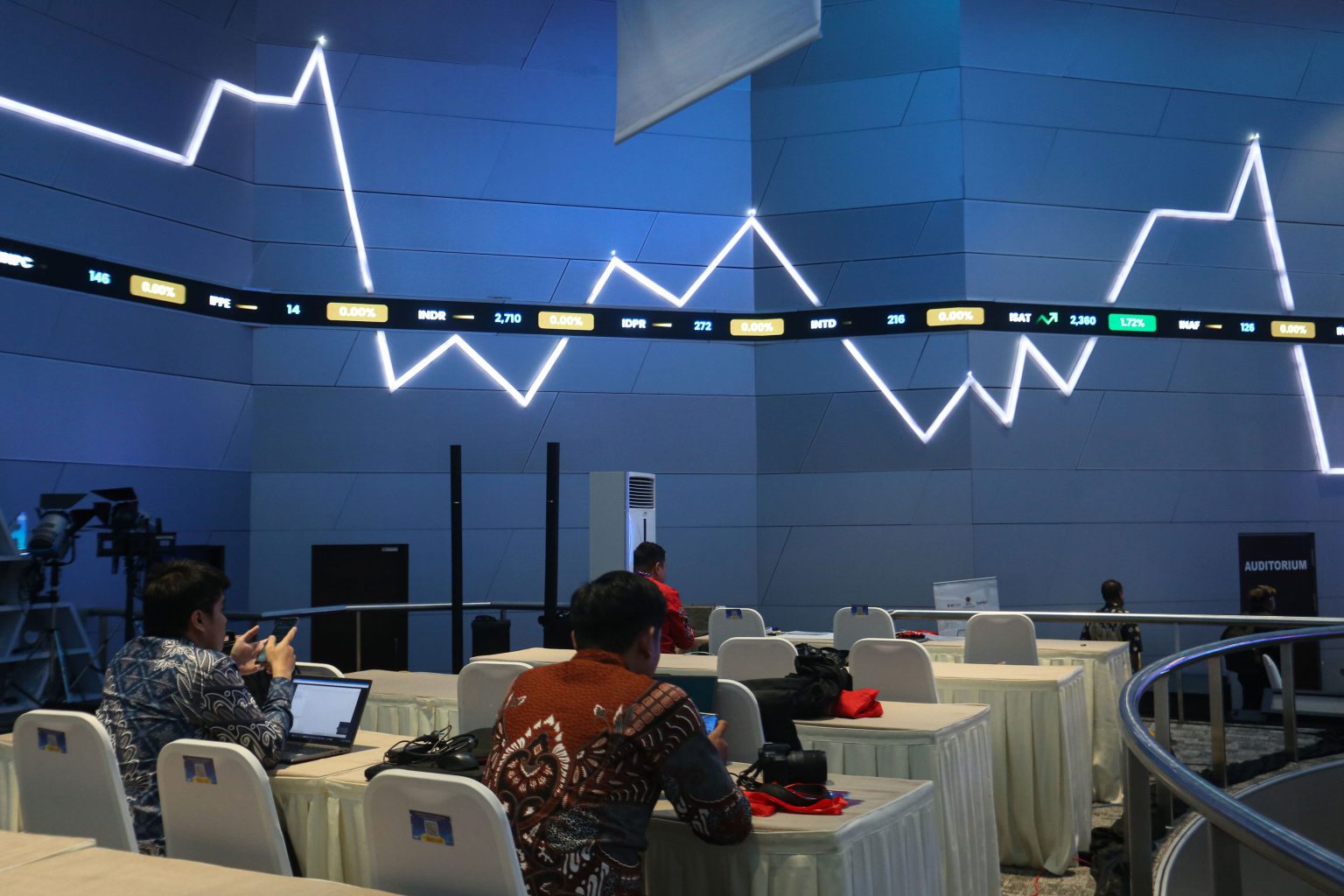 Perdagangan Perdana 2026: Investor Asing Beli Rp 1,06 T, Borong BUMI dan BRMS Aa1tumut