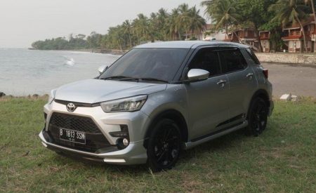Perbandingan Harga Toyota Raize vs Daihatsu Rocky 2024 Bekas Aa1tyz0h