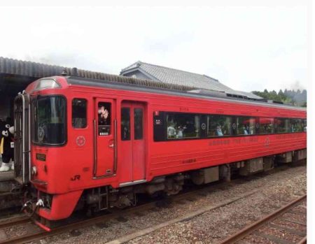 Perjalanan kereta api dari Aso ke Kumamoto di kaldera yang menarik Aa1tz59k
