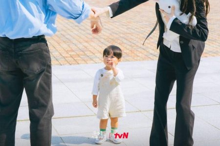 5 Fakta Menarik dan Sinopsis Drakor ‘Our Universe’, Kesulitan Mengurus Keponakan! Aa1uvgpm