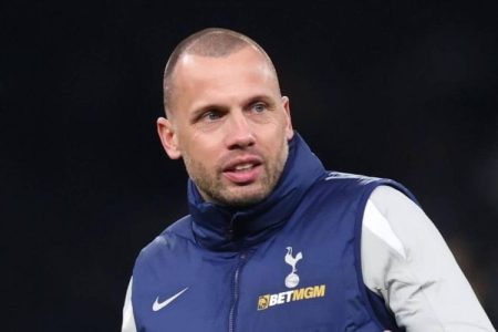 John Heitinga Jadi Senjata Baru Tottenham: Peran Kunci di Balik Era Thomas Frank Aa1uwgqc