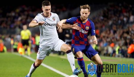 Juventus Akui Incar Pemain Barcelona