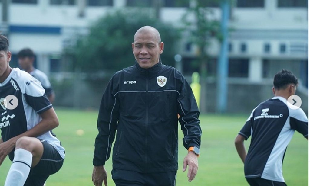 Latihan Keras Nova Arianto di STY, Tak Ada Karpet Merah untuk Pemain Keturunan Nova Arianto V4pf Large