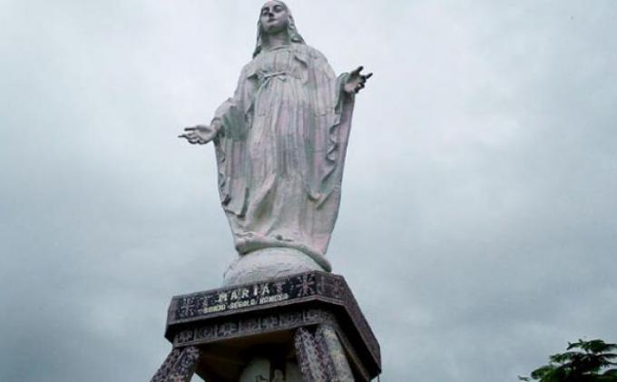 Wisata NTT: 5 Destinasi Menarik di Maumere Sikka yang Wajib Dikunjungi Patung Maria Di Maumere
