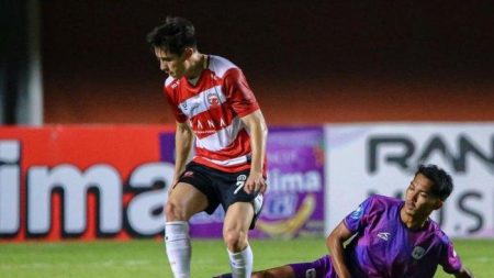 Pemain Madura United Rivera Dihadang Pemain Rans Nusantara Fc Rabu 982023