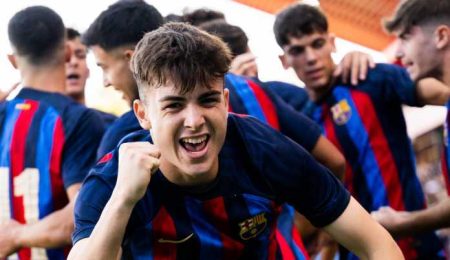Bintang Muda Barcelona yang Jadi Incaran Klub Eropa, Hansi Flick Mengeluh Pemain Muda Barcelona Yang Akan Menjadi Andalan Hansi Flick 696x402 1