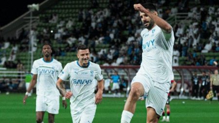 Klasemen Liga Arab Saudi: Al Hilal Terhenti, Al Nassr Turun Peringkat Penyerang Asal Serbia Aleksandar Mitrovic Nomor 9 Melakukan