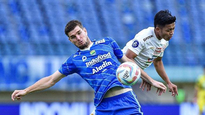 Maung Bandung Menggebrak GBLA: Persib Kalahkan Persija, Kuasai Puncak Klasemen! Persija Jakarta Kalah 1 2 Dari Persib Bandung Sabtu 932024