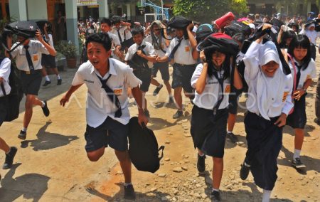 AHY Merasakan Energi Muda, Kunjungi Sekolah Saat Tangani Bencana Sekolah Siaga Bencana 5gc1 Dom