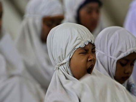 6 Tips Hindari Kantuk Saat Tarawih di Bulan Ramadhan