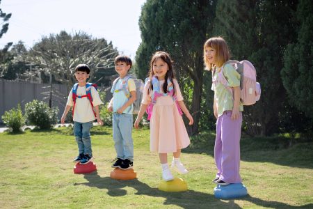 Ahli Kiropraktik Hong Kong Sarankan Tas Sekolah Ergonomis untuk Jaga Postur Anak