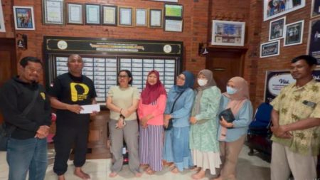 Kelebihan Ipda Purnomo, Bantu 39 Guru PPPK dengan Rp 11,7 Juta di Tuban