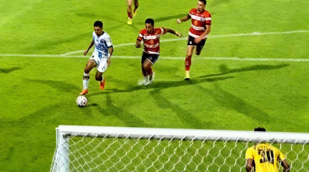 Kalah 3-1, Persebaya Dihukum Kartu Merah oleh Persijap Jepara