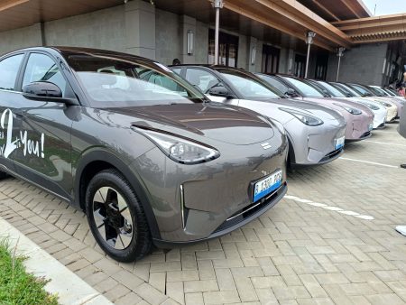 Geely EX2 Mulai Dikirim ke Dealer, Pesanan Capai Dua Ribu Unit Aa1ubyua