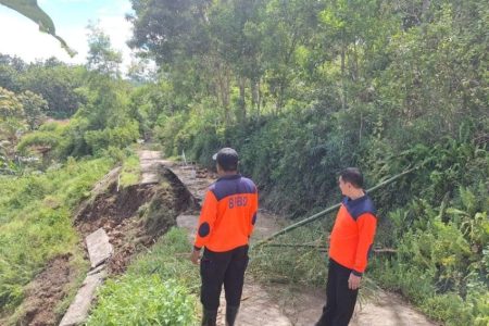 Bencana Hidrometeorologi Tulungagung Rugikan Rp670 Juta Aa1vcnut