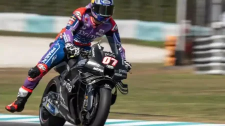 Pemuda marah dan kehilangan semangat usai tes Sepang Aa1vqpgx