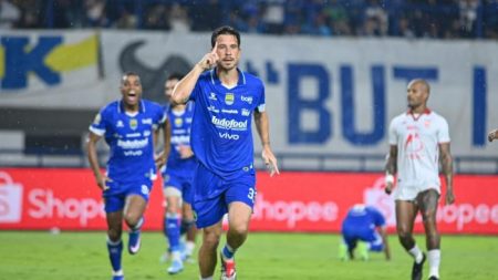 Pekan ke-20 Super League 2025/2026: Persib Kuat, Persija dan Malut Tergelincir Aa1vrz62