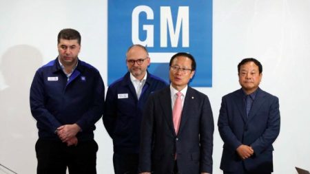 General Motors PHK 500 Karyawan, Pemangkasan Produksi di Kanada F0dd67cb 809b 46cf B42a 4a2337c01b7a 169