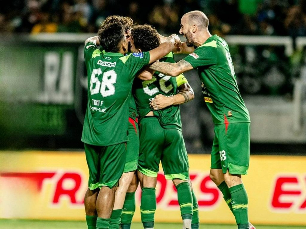 Persebaya Surabaya Masuk Tiga Besar Klasemen Super Hokn