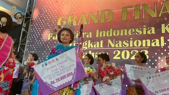 Dari MAN 2 Jombang ke Nasional: Divia Citra Juara Mahasiswi Berprestasi UM 2026 Ruri Chaterine 20 Sebagai Pu3wqw