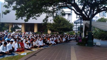 Niat dan Tata Cara Salat Ied: Sendiri atau Berjemaah Bersama Sunnah Idulfitri
