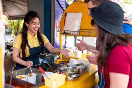 6 Ide Bisnis di Rest Area Saat Mudik yang Laku Cepat