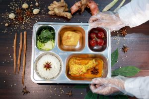 Makanan Bergizi Gratis: Niat, Tantangan, dan Tanggung Jawab