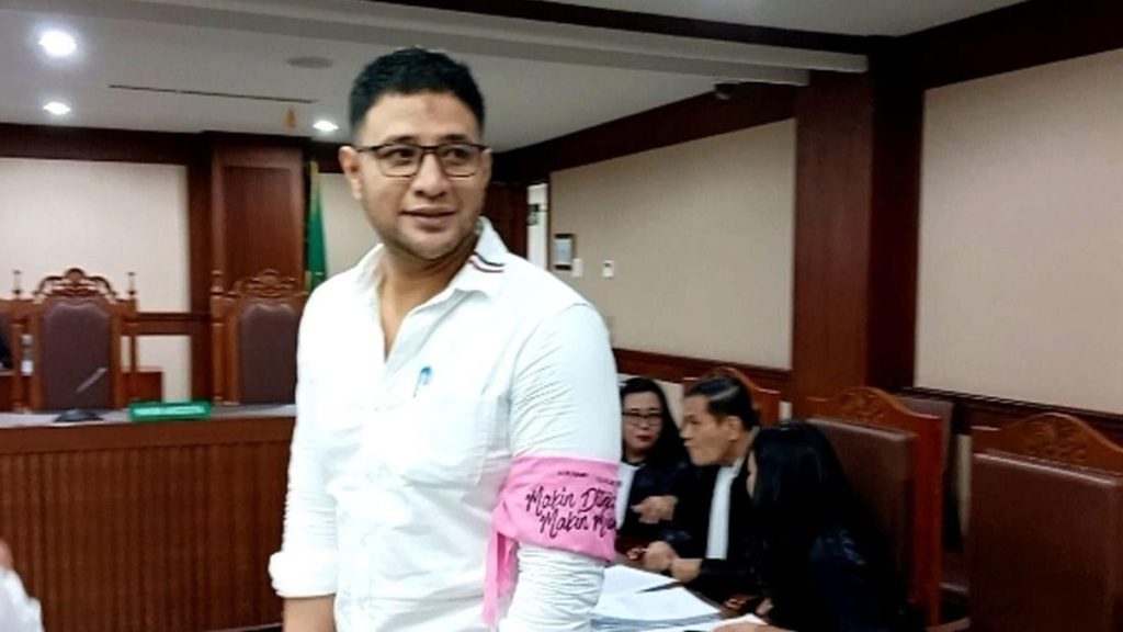 Kronologi Ammar Zoni Marah pada Dokter Kamelia Usai Sidang, Sang Kekasih Menangis