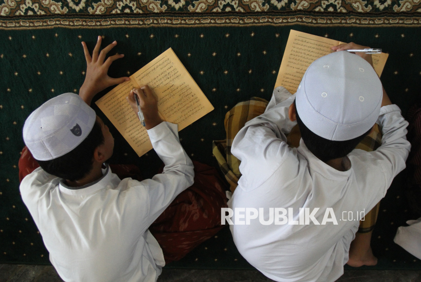 Tahapan Spiritual dalam Puasa Ramadhan