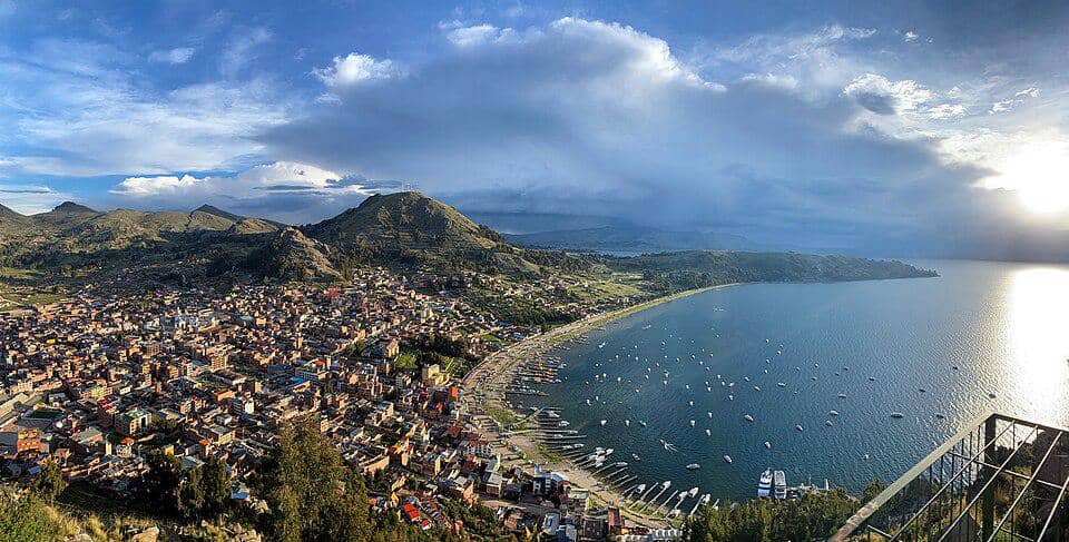 5 Fakta Menarik Copacabana, Kota Kecil di Sekitar Danau Titicaca