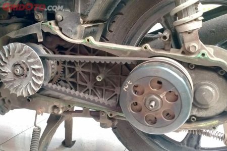 Supra 2026 Masih Unggul Atas Motor Matik Modern? Ini Fakta Mengejutkannya!