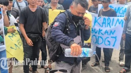 Dekat dengan UAS, Karim di Padang Disebut Pendakwah Jalanan, Keluarga Menolak Label ODGJ