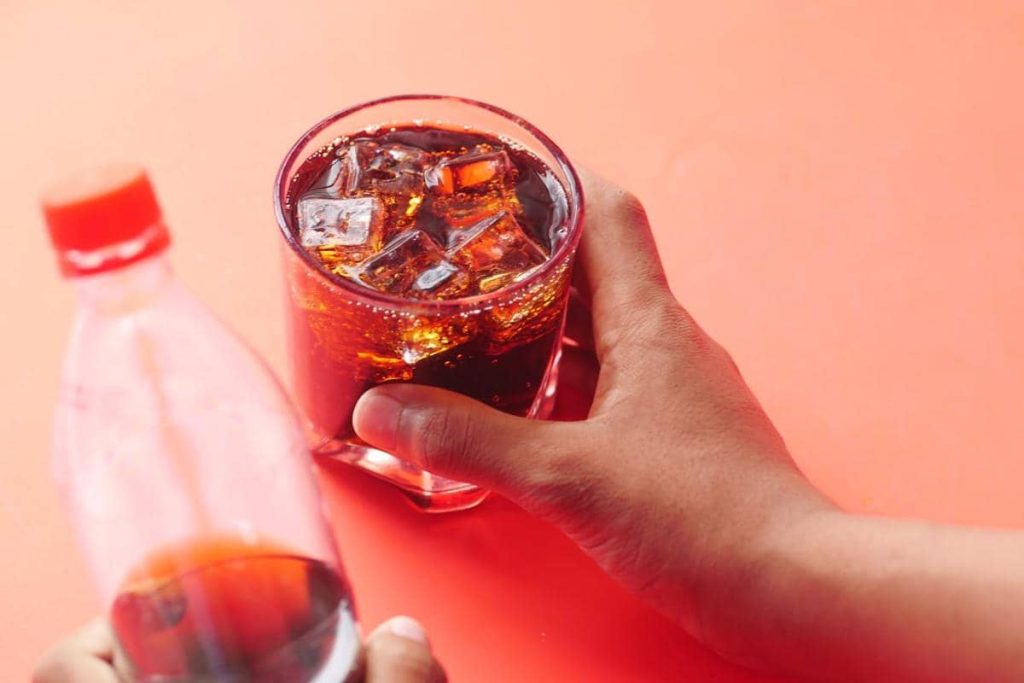 Mengapa Soda Menyebabkan Asam Lambung Naik? Ini Jawabannya!