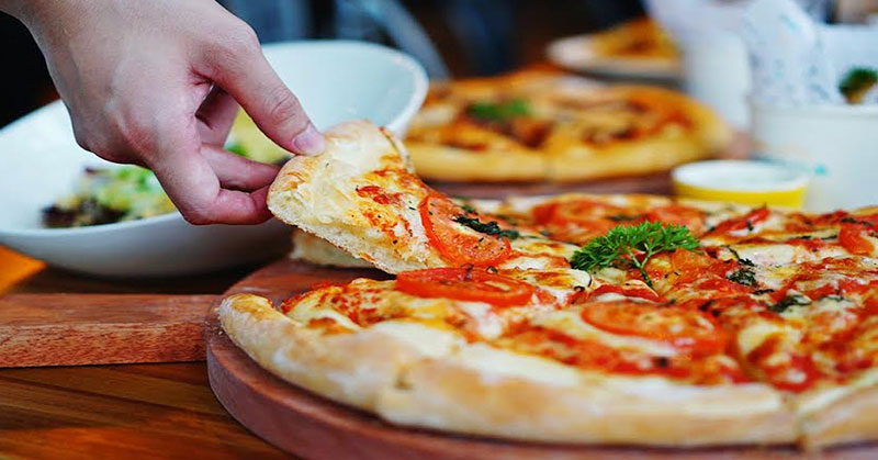 Menjelajahi Cemil88, Pizza Rumahan Bengkulu yang Berkembang dari Jualan Keliling