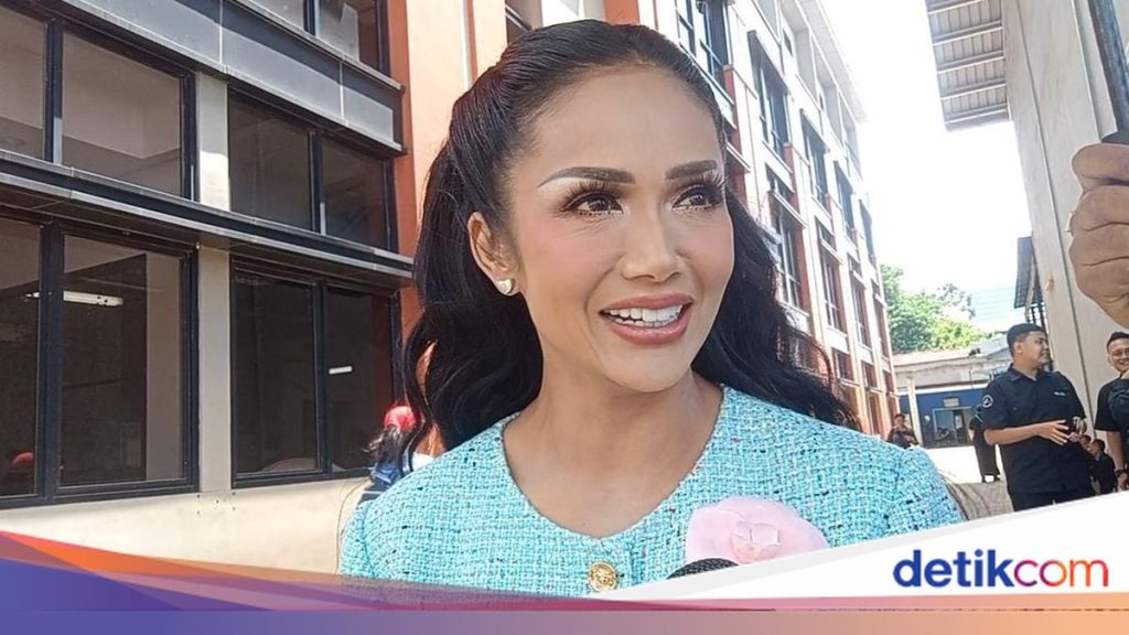 Kris Dayanti Buka Suara Soal Perbedaan Agama Azriel dan Sarah
