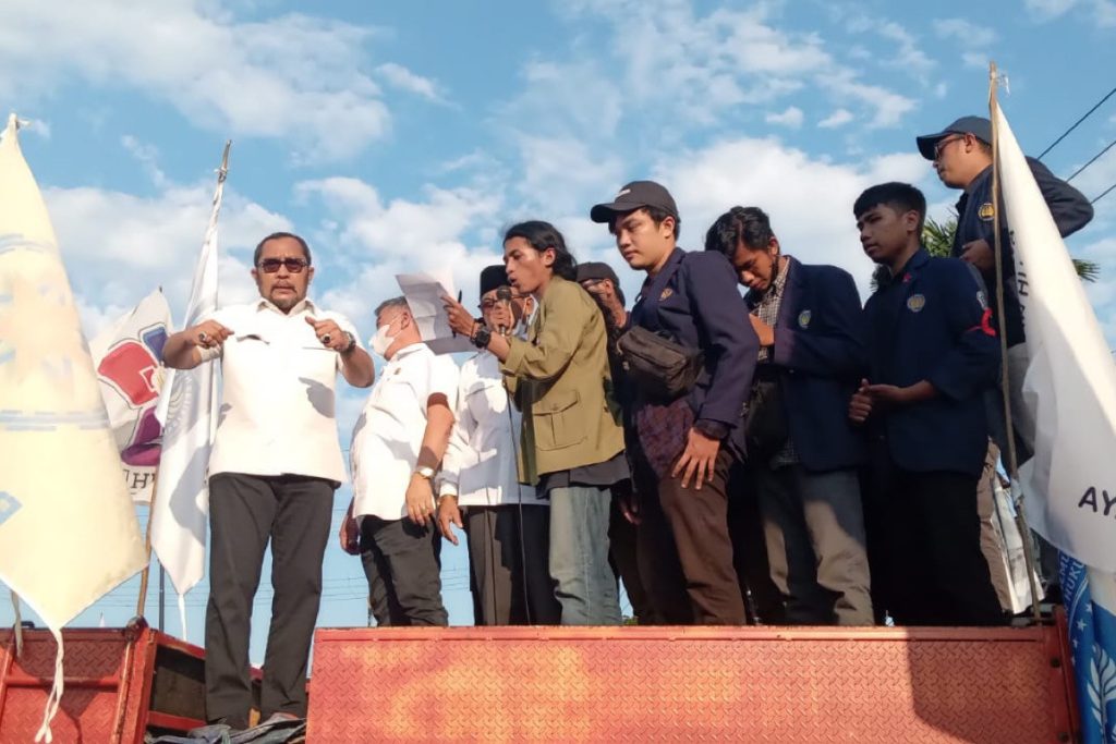 Terima keluhan guru Kediri, anggota DPRD Jatim siap perjuangkan solusi ke pusat