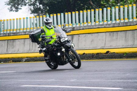 5 kesalahan umum saat touring, mesin mudah rusak