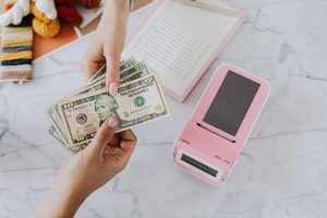 Apa Itu Pengeluaran Tetap dan Variabel? Ini Perbedaannya