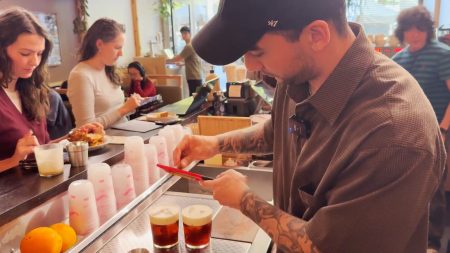Kopi Melbourne Merajalela di Indonesia, Ini Kata Ciptaan Tiger Bomb dan Mont Blanc