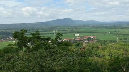 Gunung Taruwongso, Wisata Alam Indah di Sukoharjo Jateng