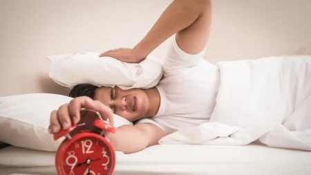 Selalu Lelah Meski Tidur 8 Jam? Ini 7 Penyebab Tersembunyi yang Perlu Diwaspadai