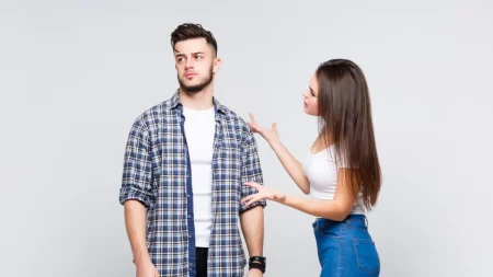 8 Tanda Hubungan Berbahaya yang Harus Dihentikan untuk Kesehatan Mental Anda