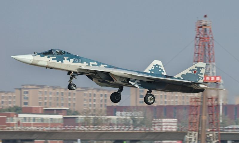 Putin Tawarkan Teknologi Pesawat Tempur Siluman Su-57 ke India
