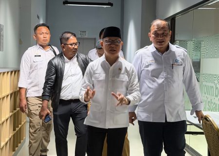 Resmikan Migran Center, Menteri P2MI Dorong Lulusan Raih Peluang Kerja Global