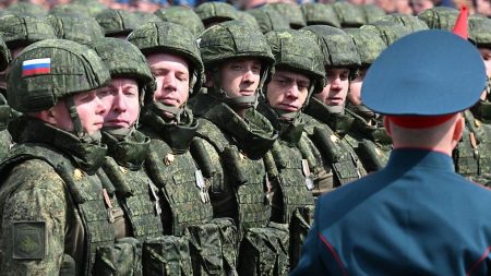 Dari Kuba sampai Vietnam, ribuan warga negara asing tewas bertempur untuk Rusia dalam perang melawan Ukraina